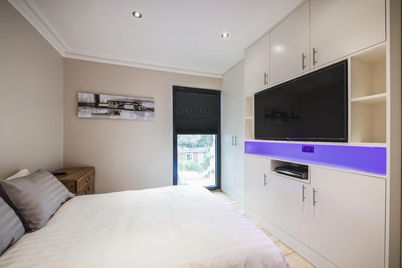 Modern Bedroom In London !! Eksteriør billede