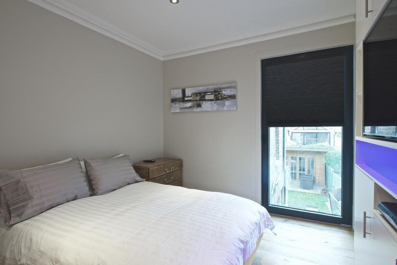 Modern Bedroom In London !! Eksteriør billede